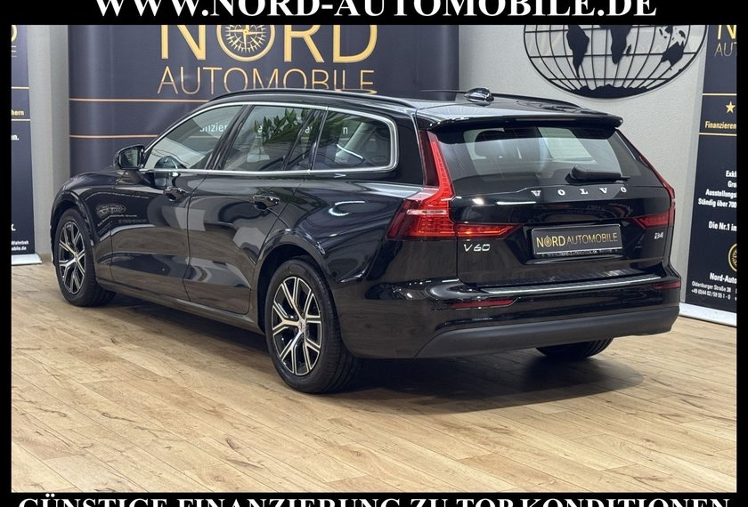 Volvo V60 V60 Kombi B4 Core *AHK*ACC*LED*4xSHZ*UPE:57