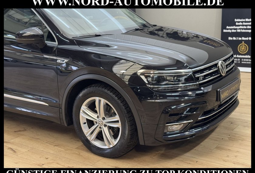 Volkswagen Tiguan Tiguan 2.0 TDI DSG R-Line*Head-Up*Kamera*LED*19&apos;