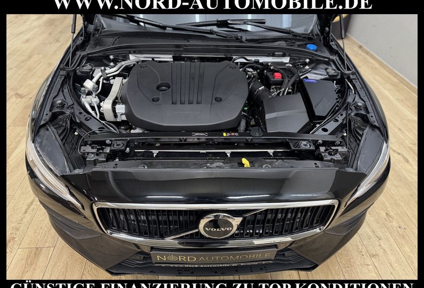 Volvo V60 V60 Kombi B4 Core *AHK*ACC*LED*4xSHZ*UPE:57