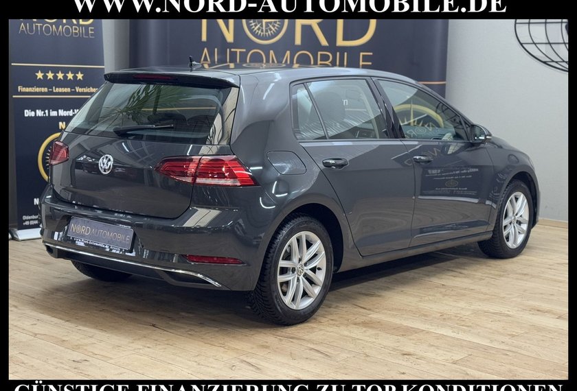 Volkswagen Golf Golf Comfortline 1.6 TDI Navi*PDC*SHZ*16&apos;&apos;*