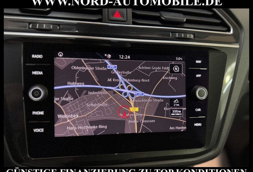 Volkswagen Tiguan Tiguan 2.0 TDI DSG R-Line*Head-Up*Kamera*LED*19&apos;