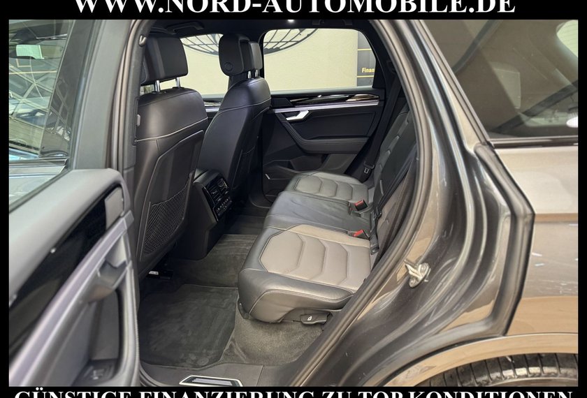 Volkswagen Touareg Touareg 3.0 TDI R-Line Black Style Matrix/21&apos;&apos;/