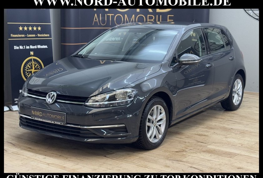 Volkswagen Golf Golf Comfortline 1.6 TDI Navi*PDC*SHZ*16&apos;&apos;*