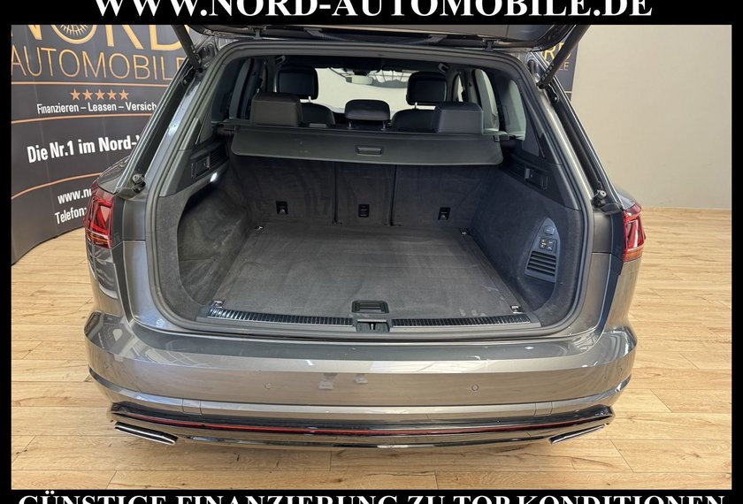 Volkswagen Touareg Touareg 3.0 TDI R-Line Black Style Matrix/21&apos;&apos;/