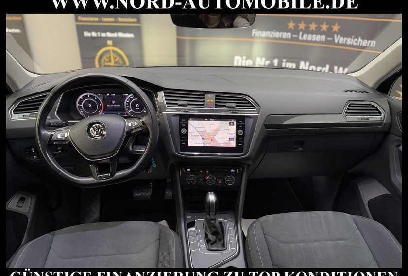 Volkswagen Tiguan Tiguan 2.0 TDI DSG R-Line*Head-Up*Kamera*LED*19&apos;