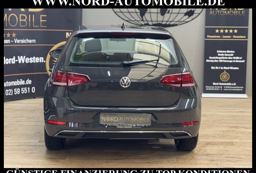 Volkswagen Golf Golf Comfortline 1.6 TDI Navi*PDC*SHZ*16&apos;&apos;*