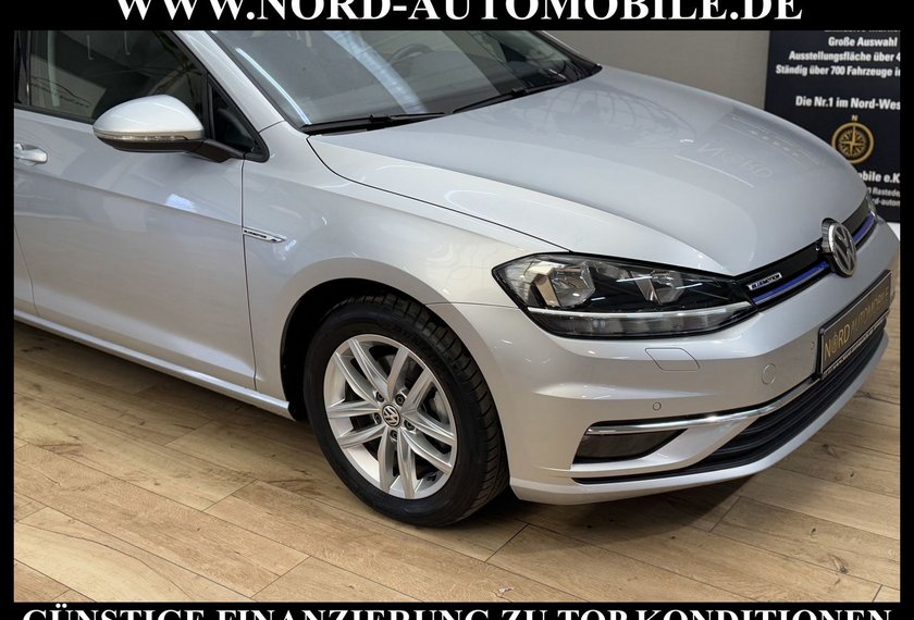 Volkswagen Golf Golf Variant Comfortline 1.5 TGI DSG Navi*Kamera