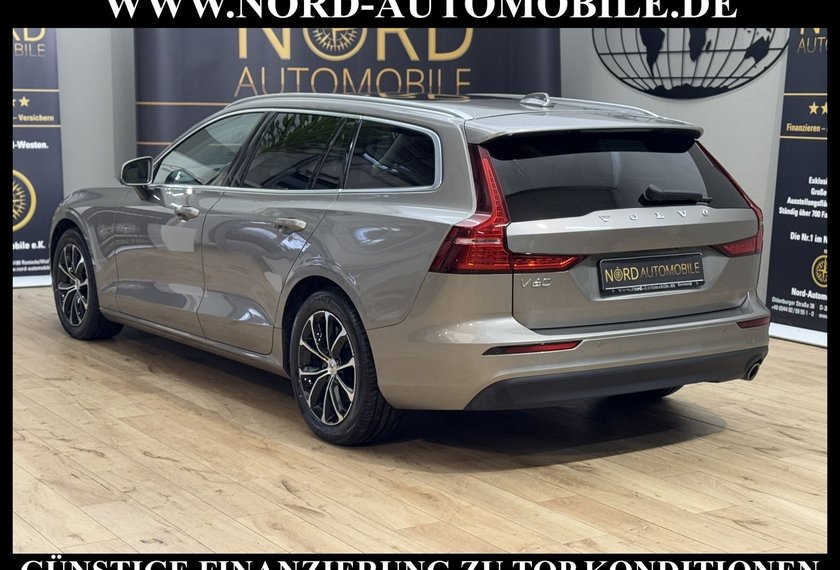 Volvo V60 V60 Kombi D3 Momentum Pro *AHK*Pano*StHz*H&amp;K*Kam